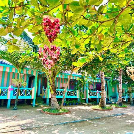 Simone Rabbit Island Hotel Kep Exterior foto