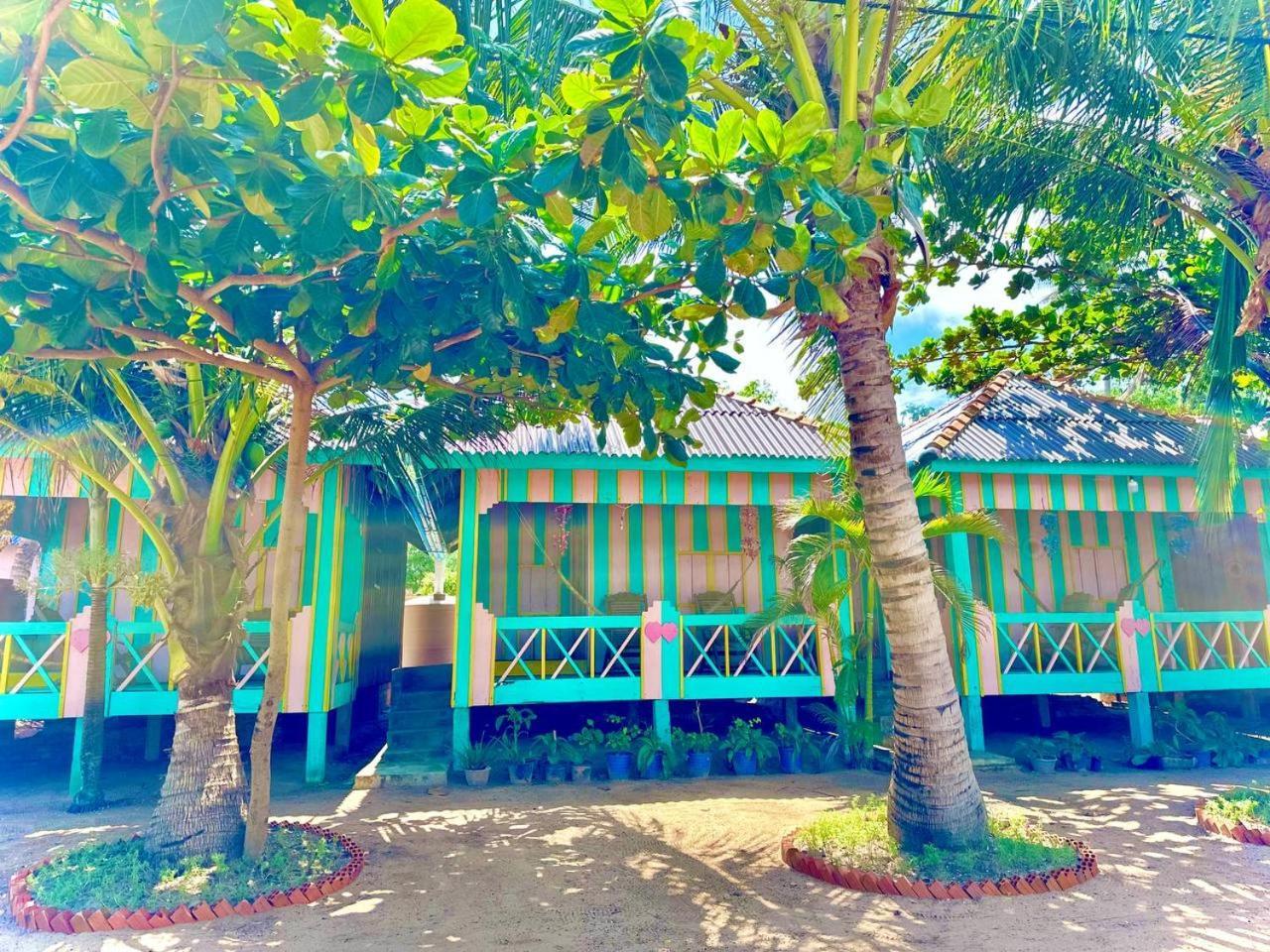 Simone Rabbit Island Hotel Kep Exterior foto